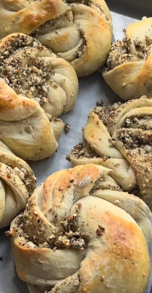 Brioche Libanaise au Zaatar et au Fromage
